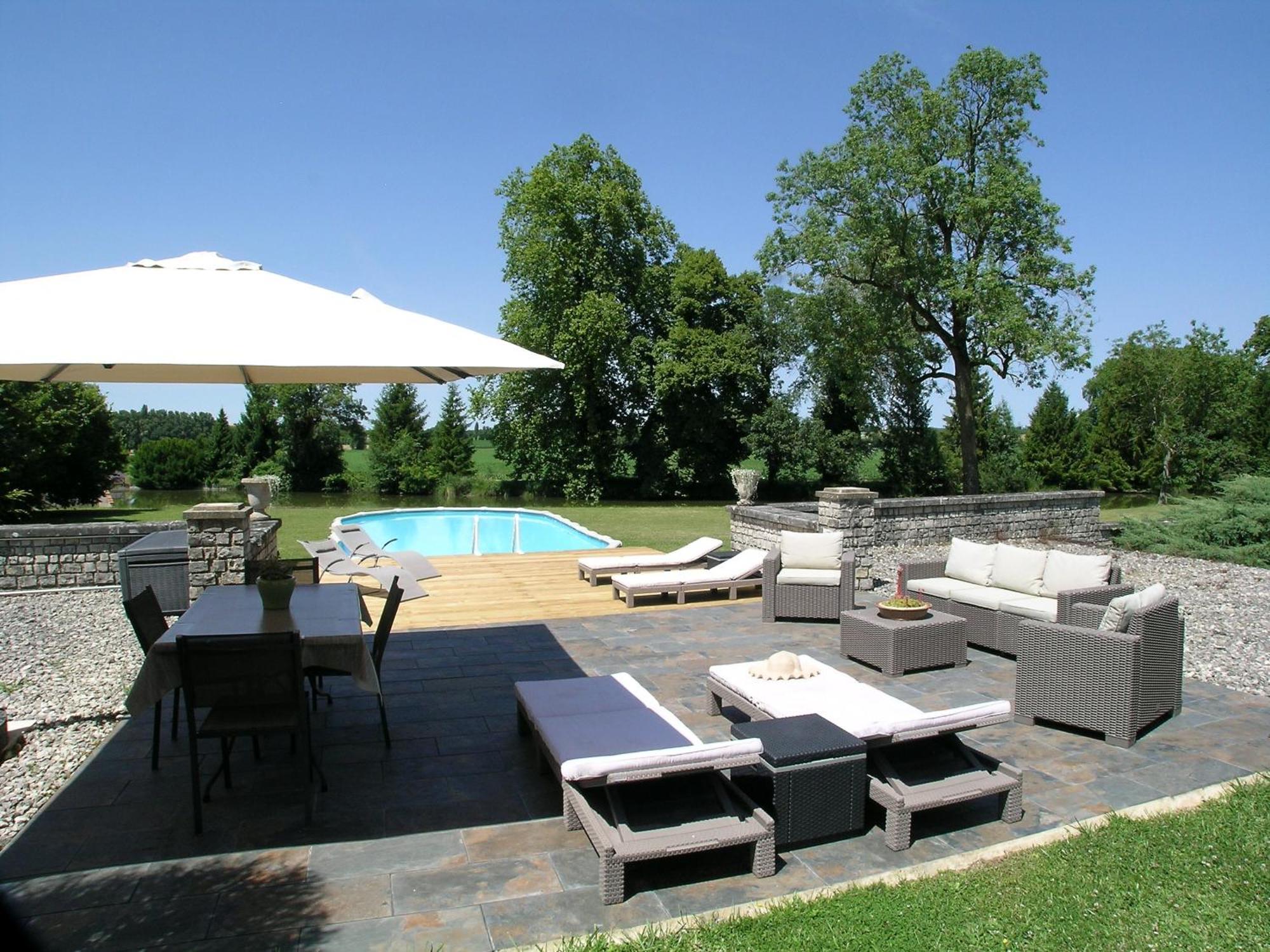 Chateau Du Bourbet Cherval Exteriör bild
